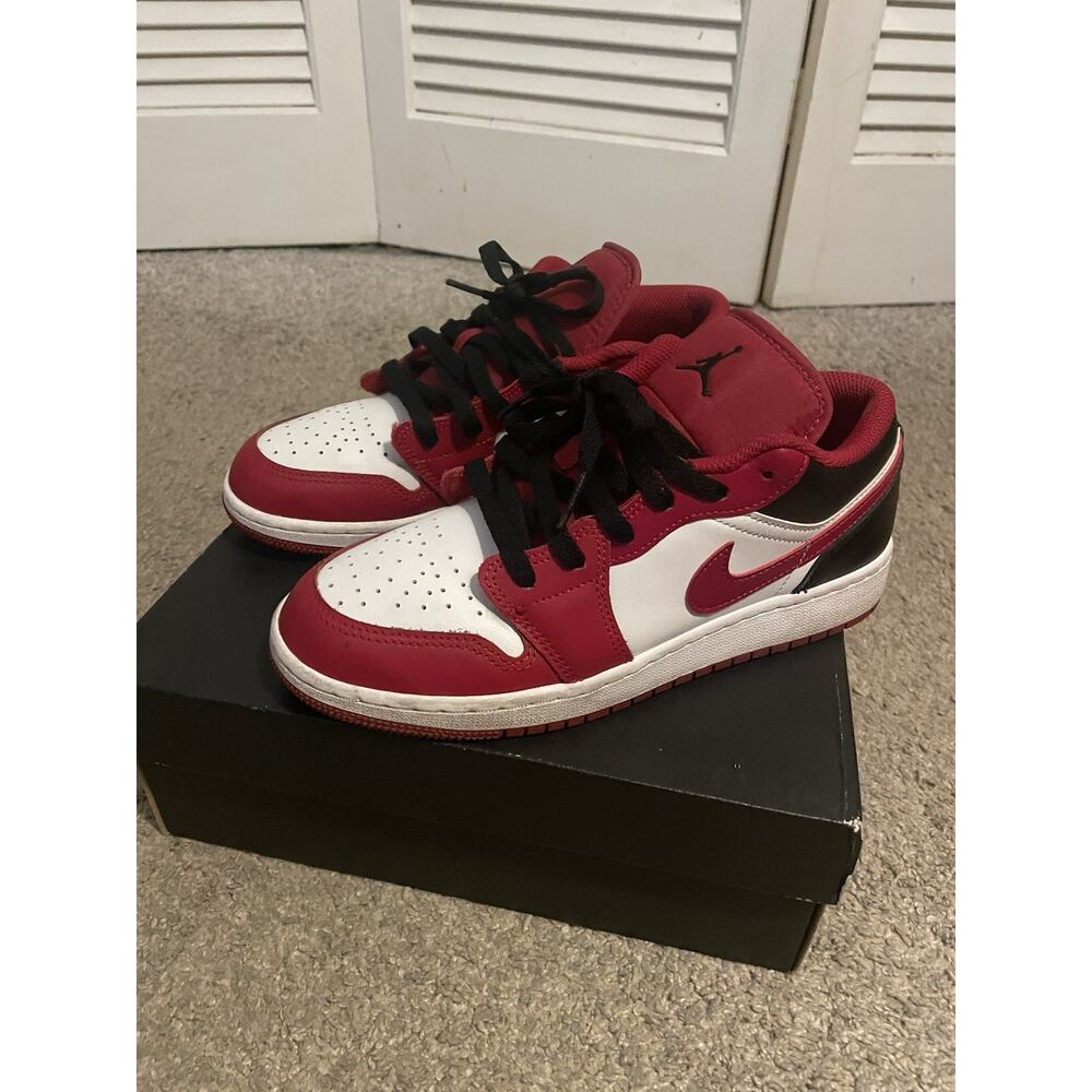 Big Kid's Jordan 1 Retro Low OG Varsity Red/Black-Summit White